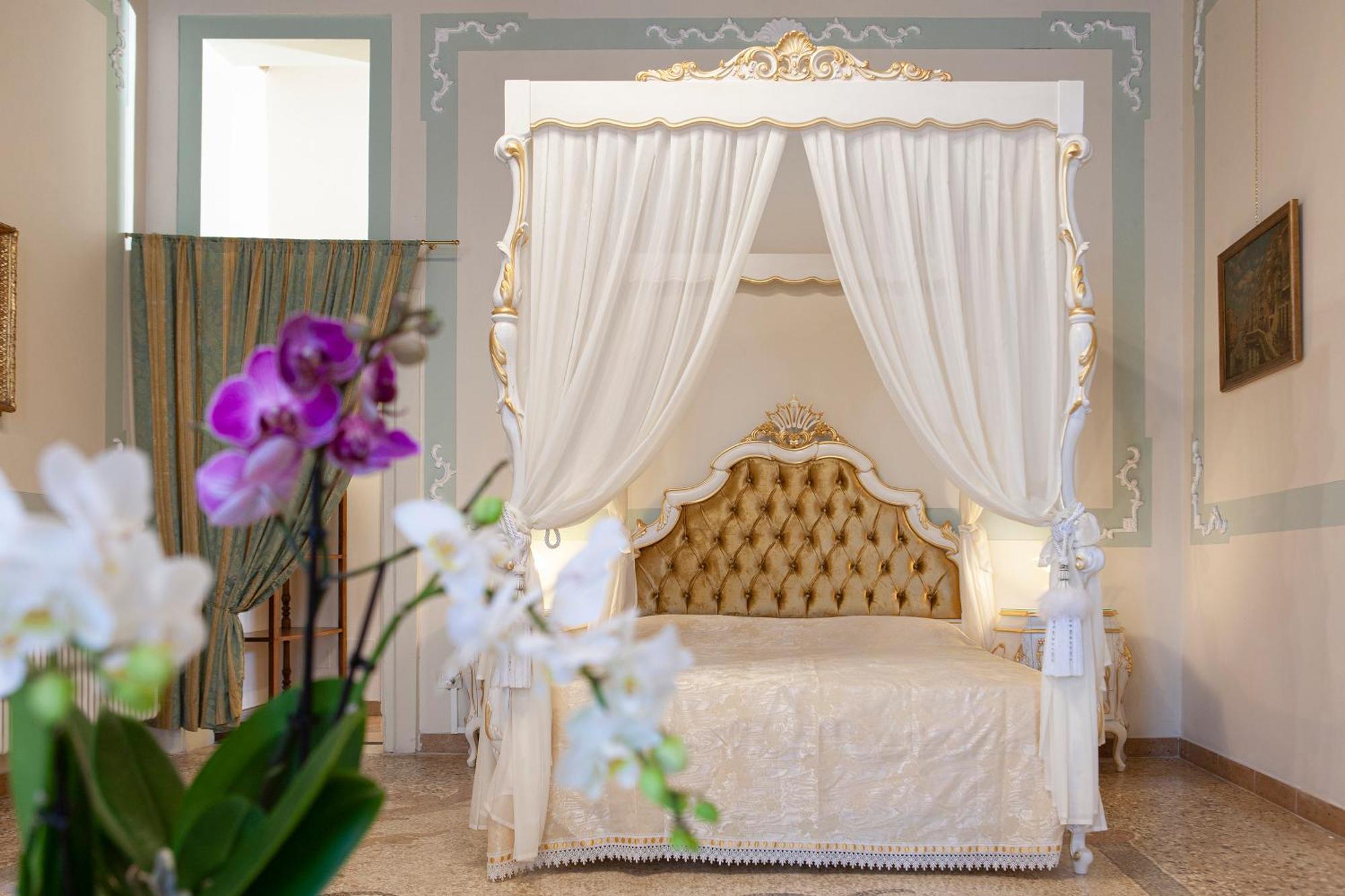 Luxury Apartment Pesaro Papafava Veneţia Exterior foto